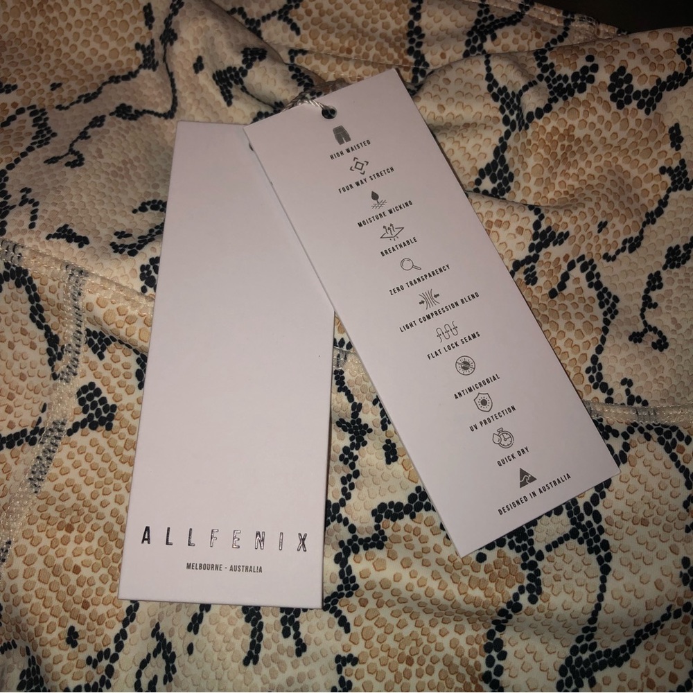 All Fenix || NWT || Anthropologie Brand White Python 7/8 Leggings - Picture 3 of 11